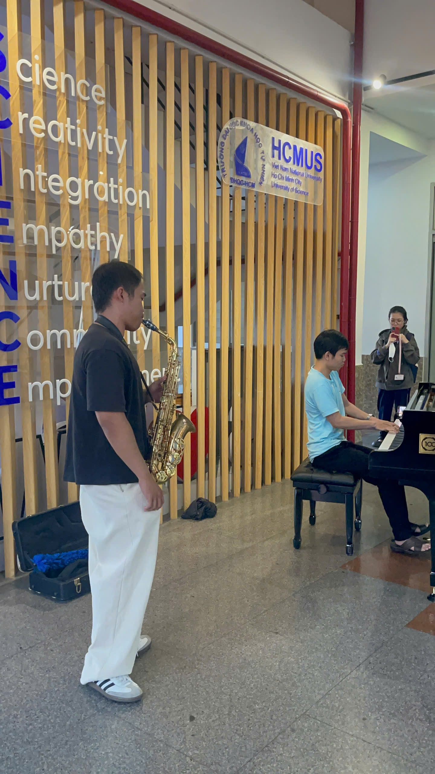 BÙNG NỔ ĐAM MÊ ÂM NHẠC: CHÍNH THỨC PHÁT ĐỘNG PHONG TRÀO “ONE STUDENT ...